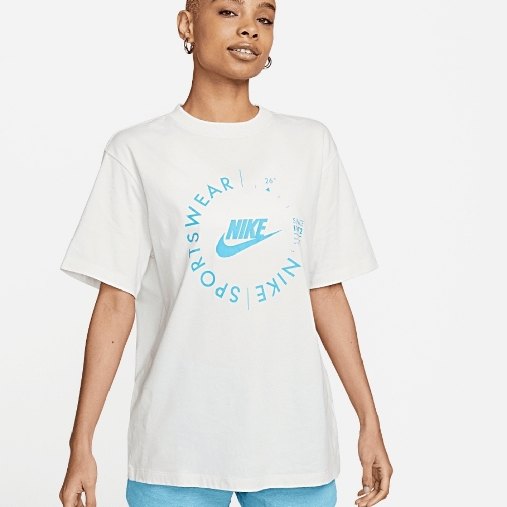Nike Women's Sportswear Sports Utility T-shirt In Light Grey Size XL NWT!